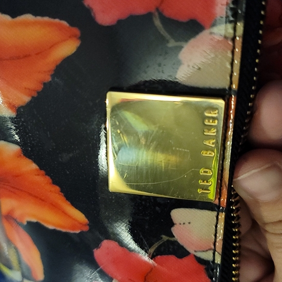 Ted Baker Traci Toucan Convertible Cross-Body - Picture 10 of 16